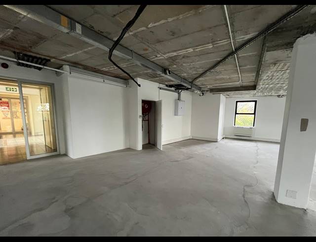 305M² OFFICE TO LET IN MOWBRAY